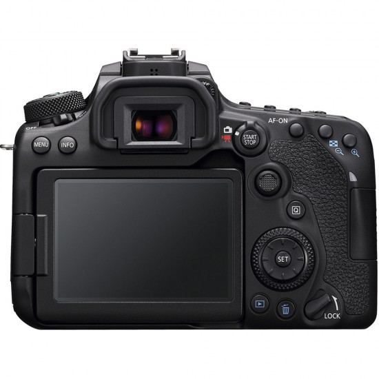 Canon EOS 90D (with EF-S 18-135mm IS USM)
