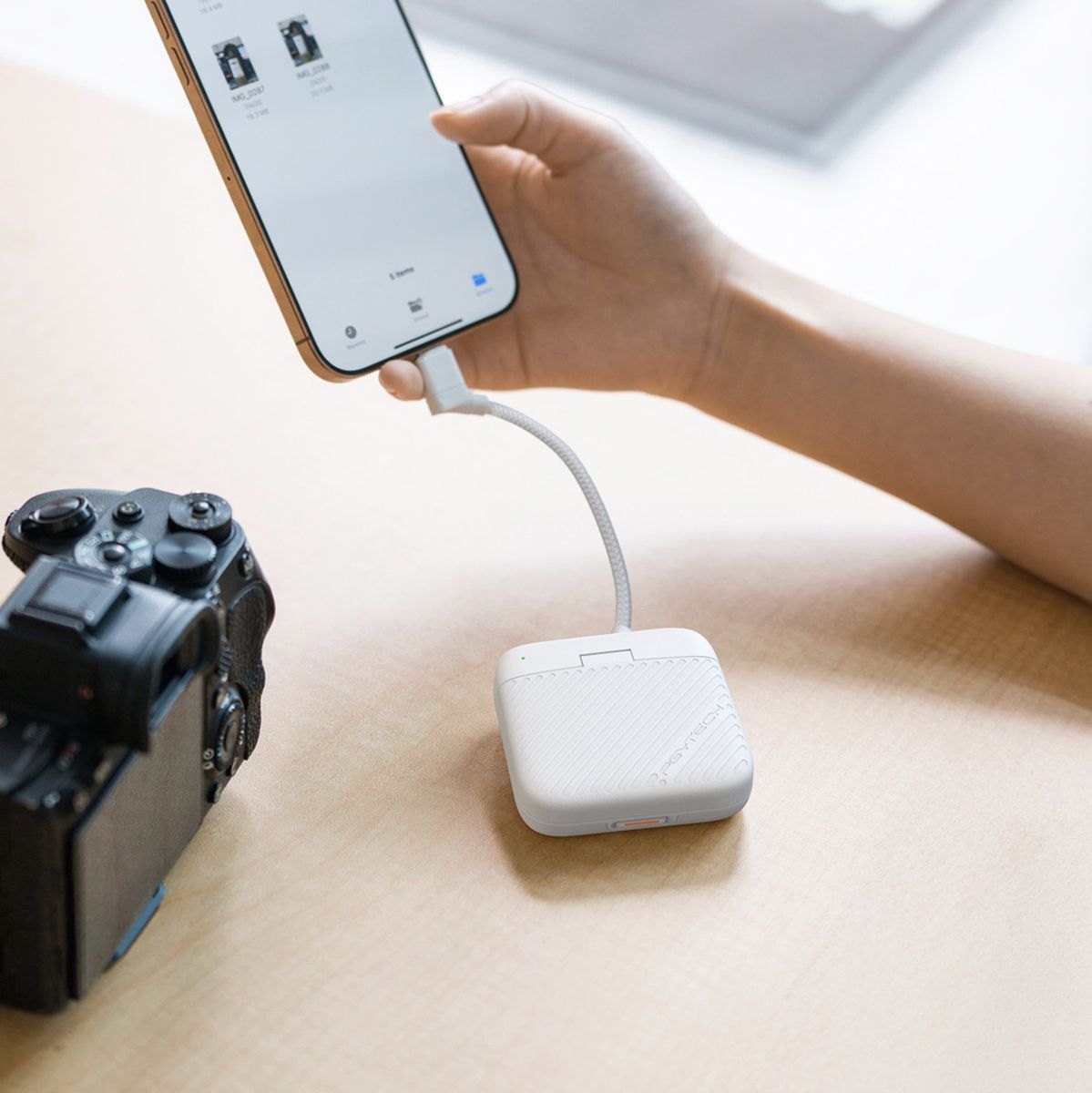 PGYTECH Createmate High Speed Mini Card Reader Case (Ivory White)
