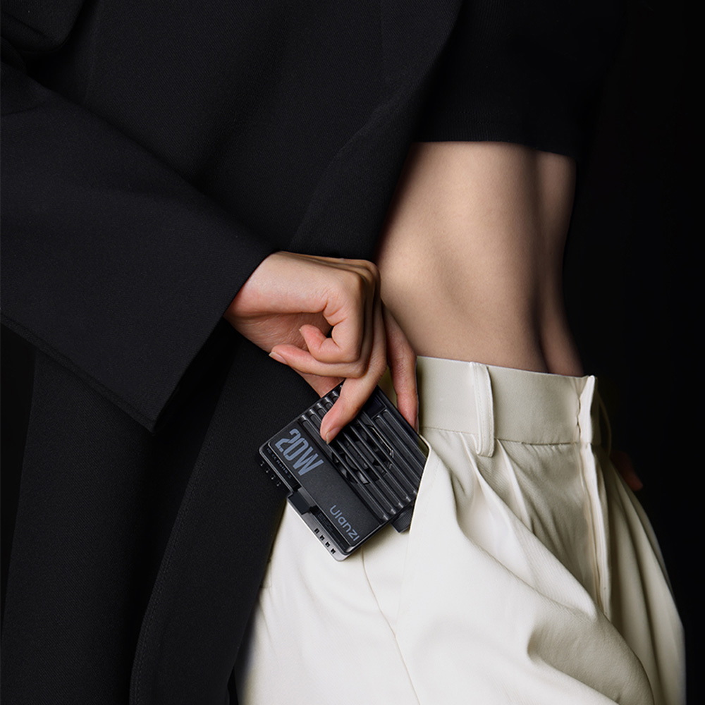 Ulanzi LE20 20W RGB Pocket Light Black